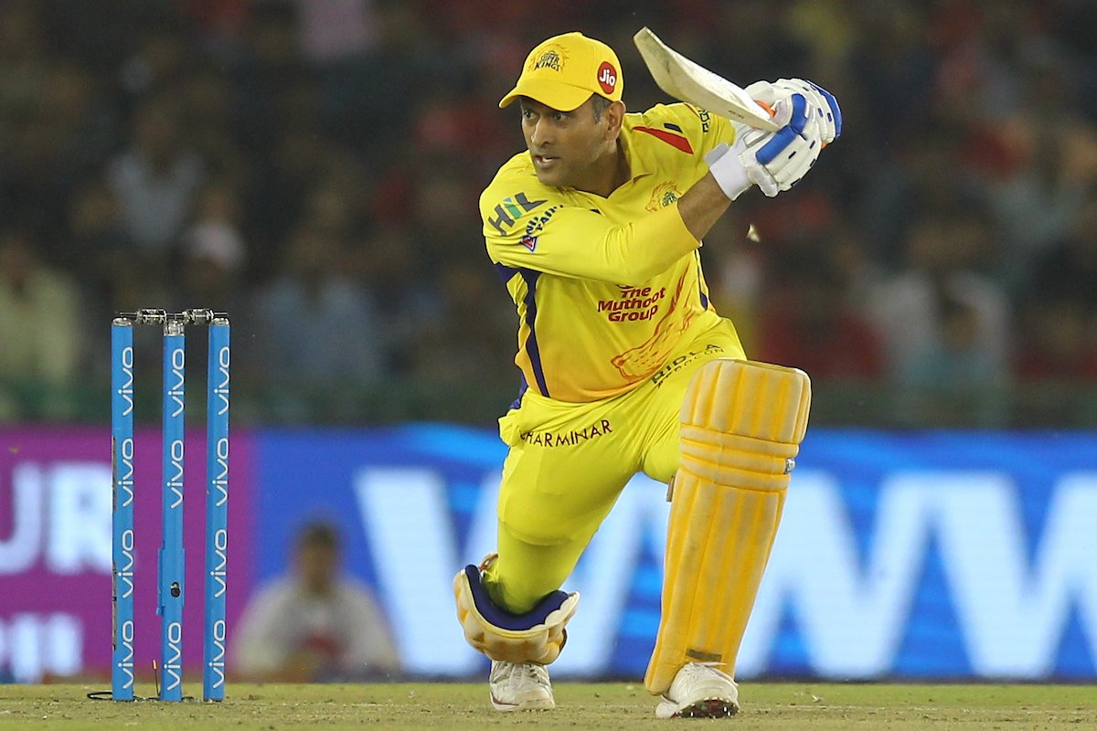 Royals challengers Bangalore (RCB )vs Chennai super kings (CSK) ipl Highlights 2018:Twitter fan goes gaga over MS Dhoni another vintage finish beat Royal Challengers to go top