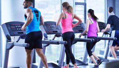 What are the benefits of running on a treadmill