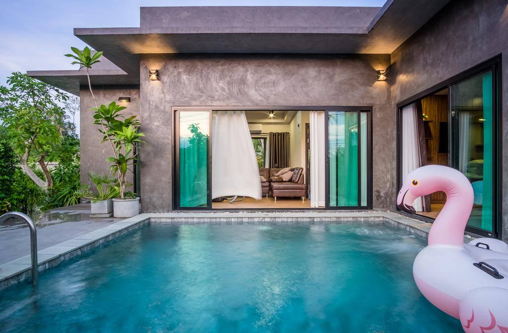 Make your newly married life a bliss - try private pool villa for a honeymoon today!
