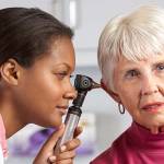 How to Spot Tinnitus in an Elderly Care Patient