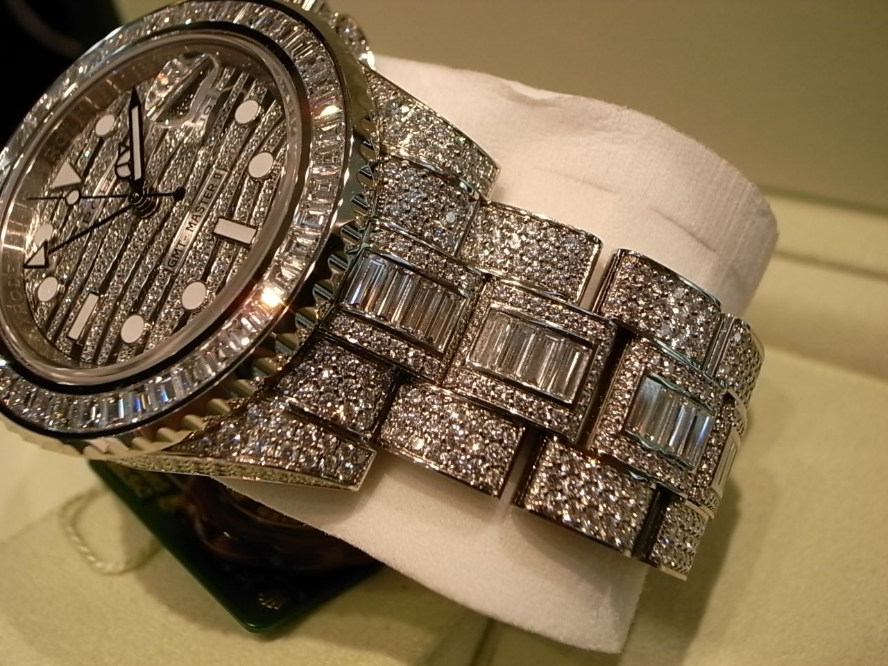 Luxury Watches For The Person Who Needs Expensive Bling