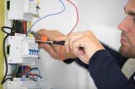 5 Things to Consider When Hiring an Electrician Highland Park