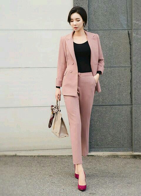 Ladies Office Wear for Different Occasions and Seasons
