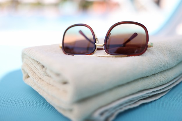 6 Essential Tips To Keep Your Branded Sunglasses Clean