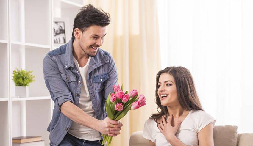 WHAT ARE THE FIVE WAYS TO PLAN A SURPRISE FOR YOUR WIFE’S BIRTHDAY?