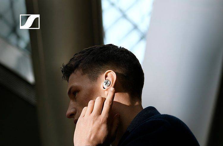 true wireless earbuds