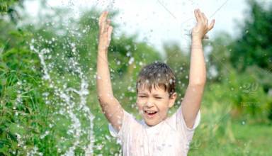 Fill N Splash Submarine — bathe your kids with joy
