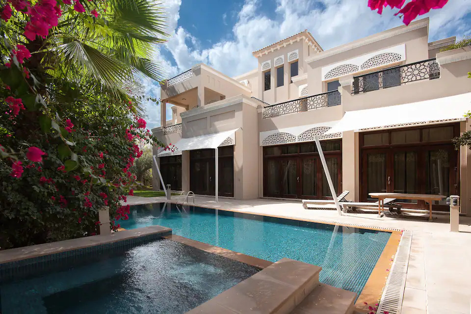 A Villa in Dubai Will Take Care Of All Your Holidays