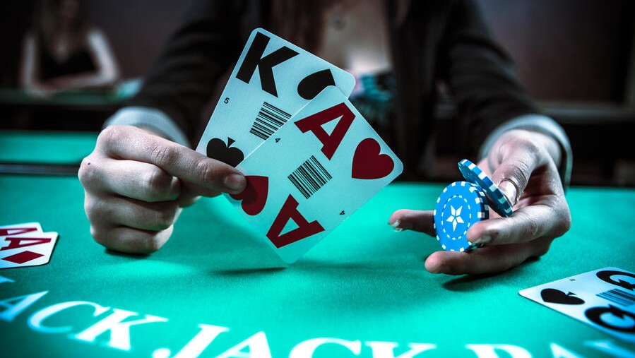 Blackjack Stratеgiеs to Boost Your Odds at Malaysian Onlinе Casinos