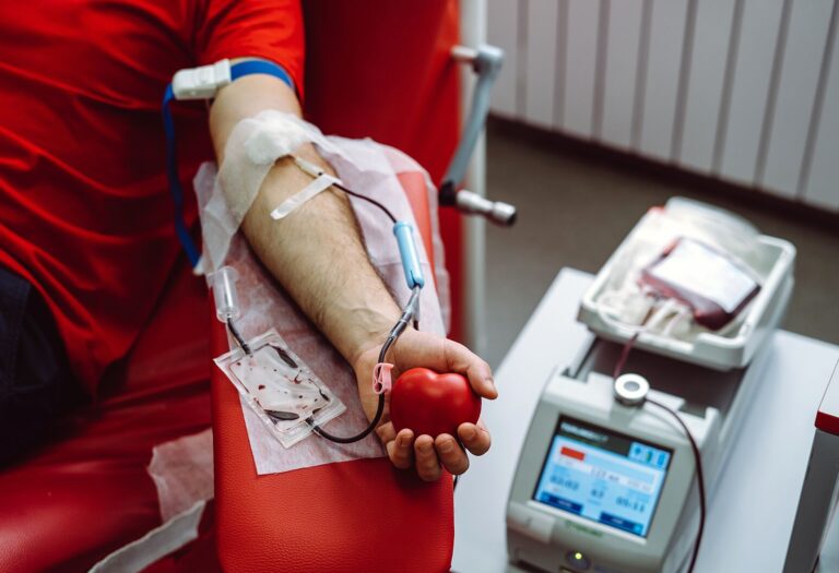 Finding the Right Donate Plasma Center for Your Needs